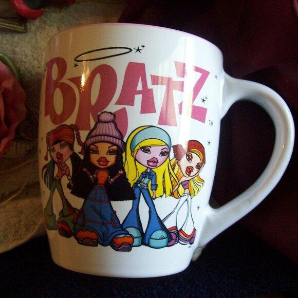 Bratz Super Size Coffee Mug-25 Oz. - Picture 1 of 3